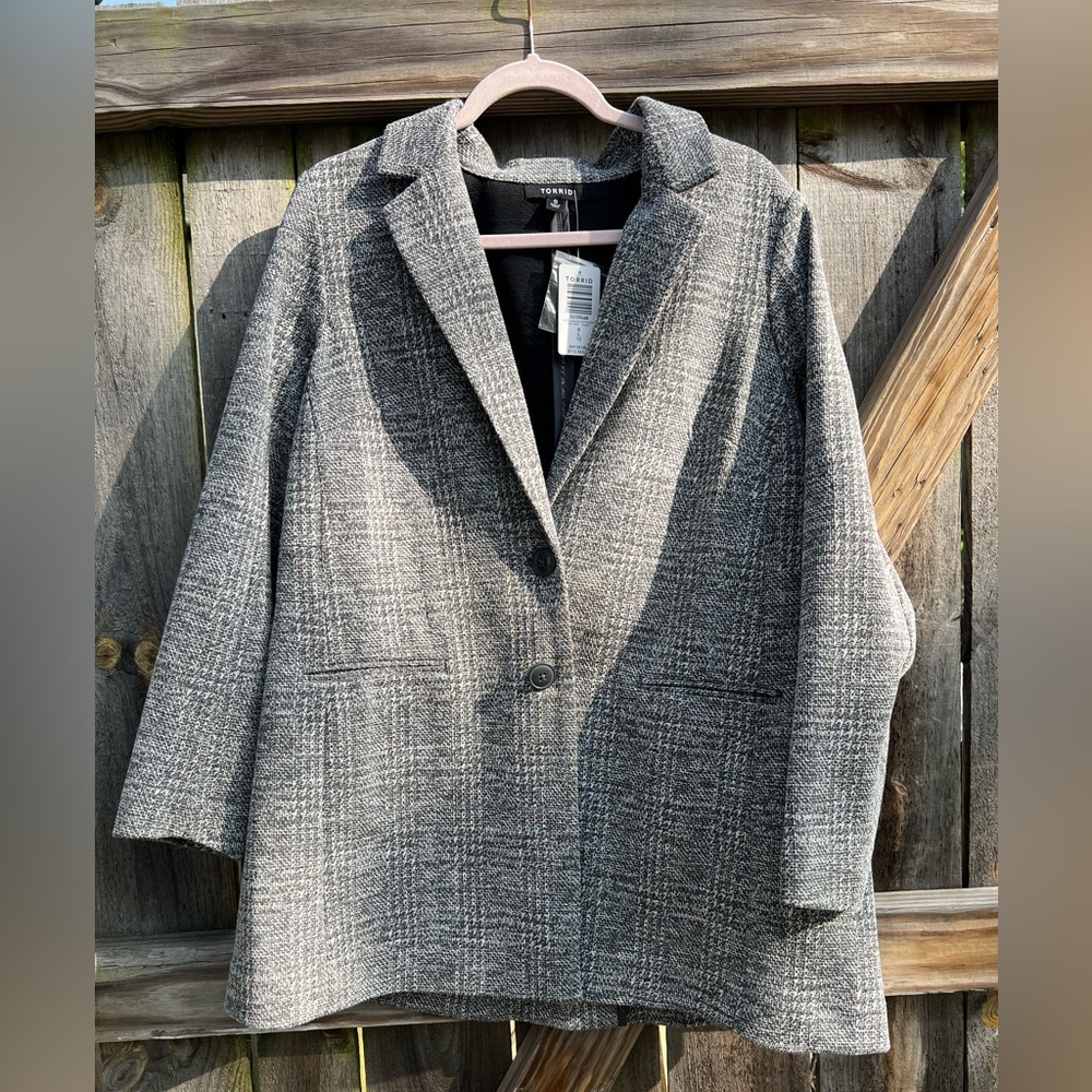 Torrid Jacket black and white size 0 Large 12